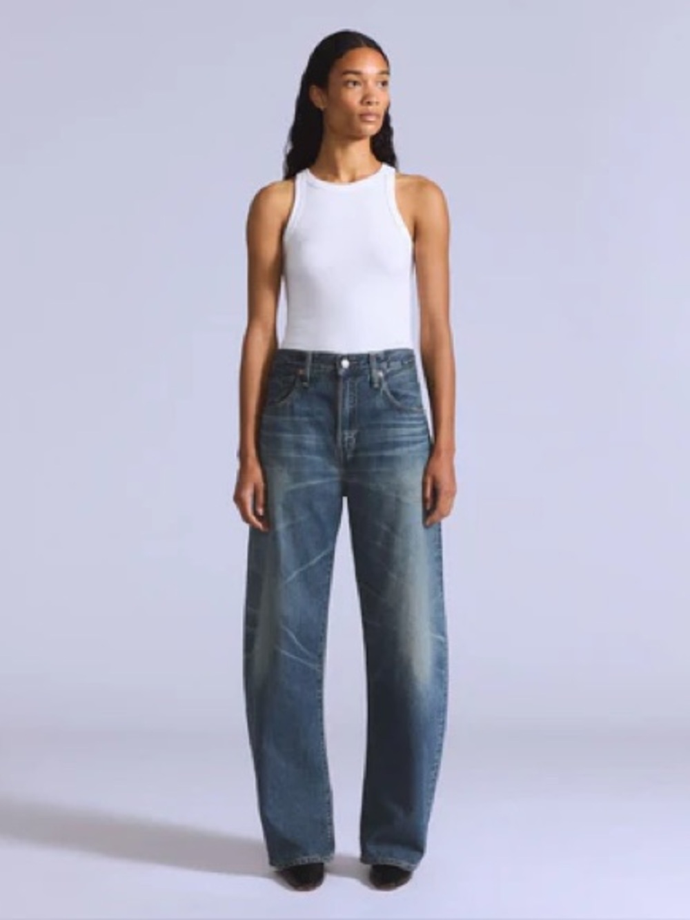 NWOT Levi’s Cinch Barrel Jeans 29 W x 31 L